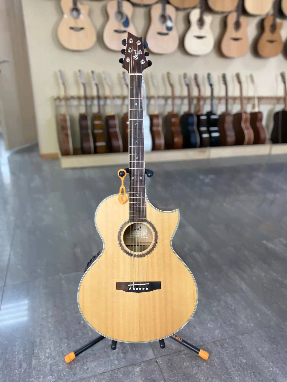 NDX-Baritone-NS NDX Series Электроакустическая баритон гитара, с вырезом, Cort NDX-Baritone-NS в Владивостоке