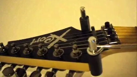 Watching the Cort X6 SM 2008.