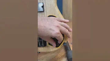 O Cort Action DLX V ASH OPN é um baixo 5 cordas irado!